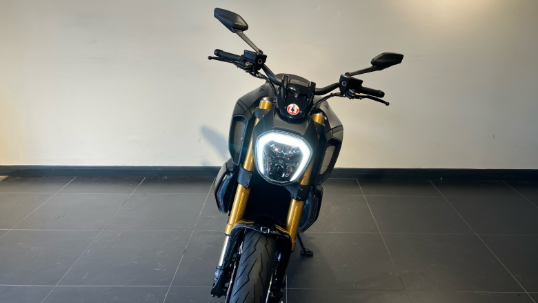 Ducati Diavel 1260S Grey